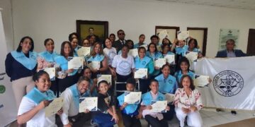 Instituciones culminan exitoso curso de lengua de señas