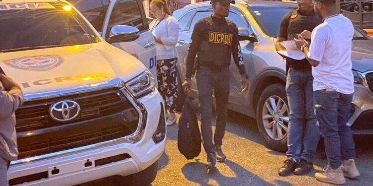 Realizan allanamiento y arrestan dueños de empresa de plásticos Vidal Plast