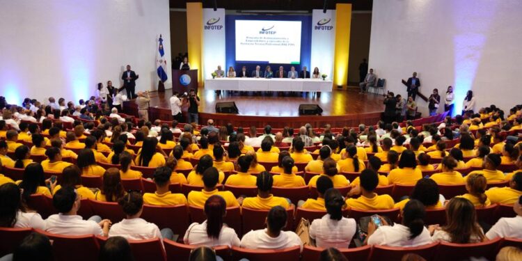 La Vicepresidencia y el INFOTEP presentan programa para jóvenes Emprendedores
