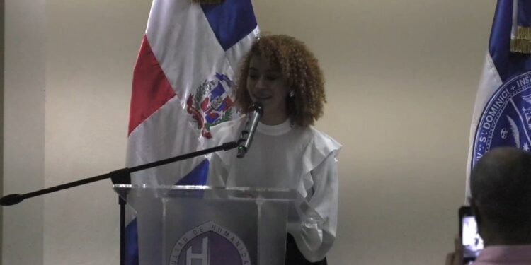 Escuela de Comunicación UASD reconoce a profesores jubilados