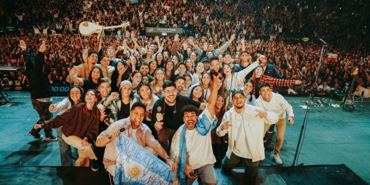 Grupo Barak continúa conquistando corazones alrededor del mundo con su gira “Fuego y Poder”