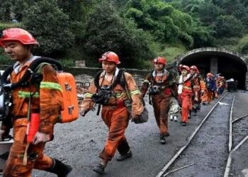 Al menos 11 muertos dejó explosión en mina de carbón en China