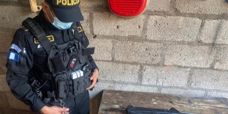 Asesinan a cinco miembros de una familia en vivienda al sur de la Ciudad de Guatemala