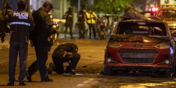 Aumenta el clima de violencia en Ecuador: Varias explosiones sacuden Quito por un coche bomba