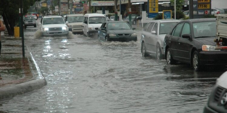 Se descontinuo el aviso por condiciones de tormenta tropical, pero las lluvias continuarán este jueves