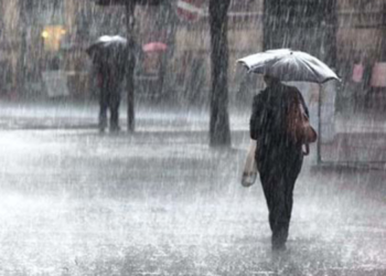 Aguaceros, tronadas y ráfagas de viento en algunas zonas por vaguada