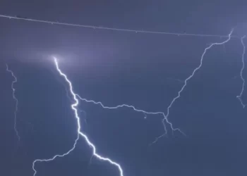 Un rayo mata a un futbolista, a su entrenador y lesiona a otra persona en Nicaragua