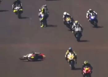 Mueren dos pilotos en un terrible accidente en Brasil