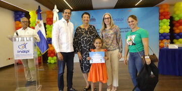 INAIPI entrega certificados a los niños y niñas que concluyeron Programa de Atención Integral a la Primera Infancia