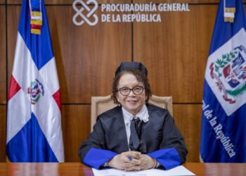 Procuradora instruye como dirigirse a personas de la comunidad LGBTIQ