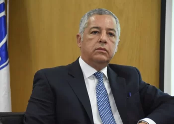 Tribunal ratifica prisión preventiva a exministro Donald Guerrero