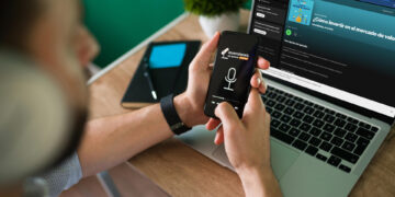 Pódcast educativo "Inversiones, en breve” gana preferencia en las audiencias