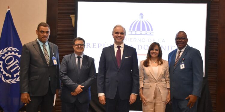 Copardom apoya Escuela de Mediación, destaca rol que tendrá en la conciliación de conflictos laborales