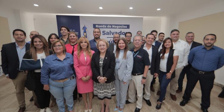 Instan aprovechar oportunidades comerciales entre El Salvador y República Dominicana