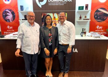ProDominicana promociona oferta exportable en materia de cigarros dominicanos en la feria "Intertabac 2023″ en Alemania