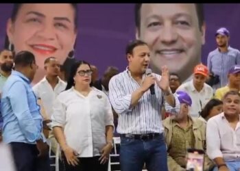 Abel Martínez proclama a Rosa Peña como candidata a alcalde Yaguate