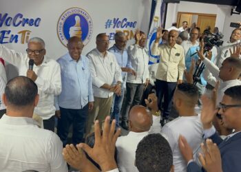 Movimientos de Apoyo a Luis Abinader inscribe nuevos militantes al Padrón del PRM