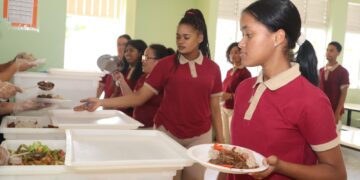 INABIE aumenta el consumo de carne de pollo a más de 700,000 libras por cierre de la frontera 