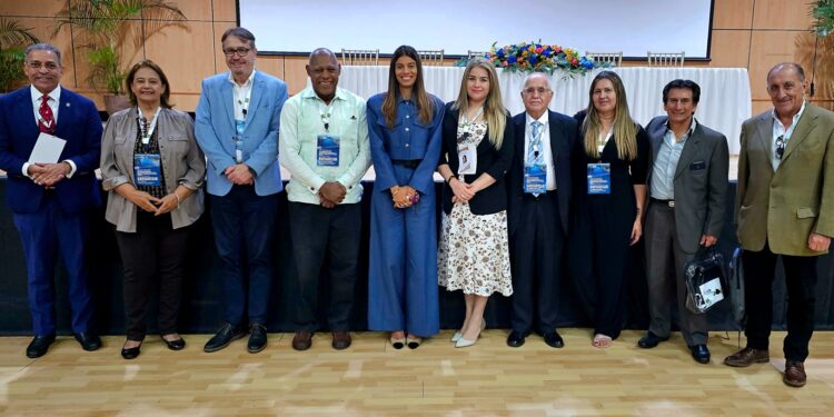Academia de Ciencias presenta solución a la problemática de residuos sólidos y saneamiento del río Ozama