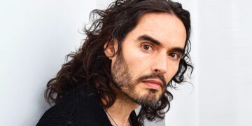 Actor Russell Brand acusado de violación, agresiones y maltrato emocional