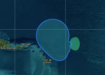 Philippe se debilita y avanza hacia el Atlántico; Rina se ubica al este de las Antillas Menores