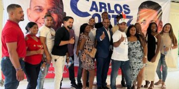 El precandidato a diputado Jairo Mercedes, realiza acto de juramentación en SDN