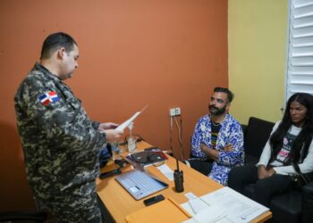 Precandidato Juanjo Cid denuncia trato discriminatorio a miembro de la comunidad LGBTIQ