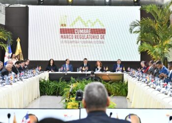 JCE realiza “Cumbre sobre el marco regulatorio precampaña campaña electoral”