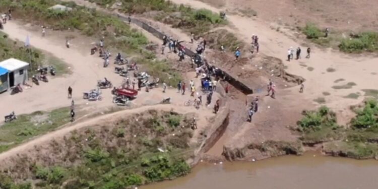 Vocero de la Presidencia informa sobre el cierre del paso del agua en el río Masacre por ciudadanos haitianos