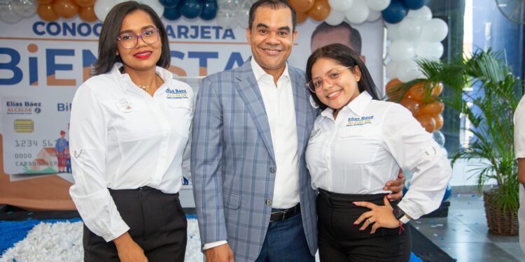 Elías Báez presenta Programa "Bienestar" como parte de su propuesta de gobierno municipal en SDO