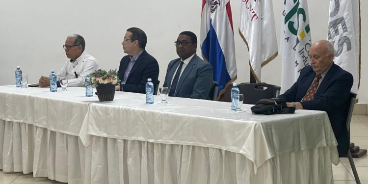 MESCYT y otras instituciones promueven conferencia "Estrategias para el Desarrollo Rural Territorial en RD