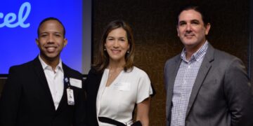 Facilidades para contribuyentes son expuestas en taller de facturación electrónica