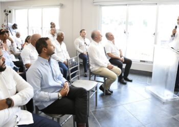 MOPC inicia certificación de empresas proveedoras que cumplan requisitos de calidad en elaboración de asfalto