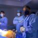 Especialistas del Grupo Urus realizan primeros procedimientos de prostatectomía radicales robóticas en la Capital