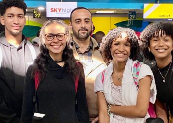 Estudiantes de Fiesta Clásica participan en Congreso Mundial del Sistema en Caracas