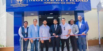 Monte de Piedad celebra la inauguración de la remodelación de la Avenida Teniente Amado, sucursal Duarte