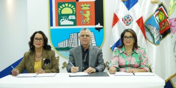 Ayuntamiento de Santo Domingo Este y CONANI trabajarán en favor de la niñez en situación de calle del municipio