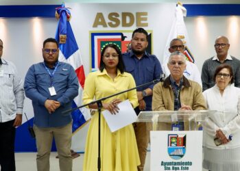 Ayuntamiento SDE compra flotilla de camiones para la recolección de basura en circunscripción 3