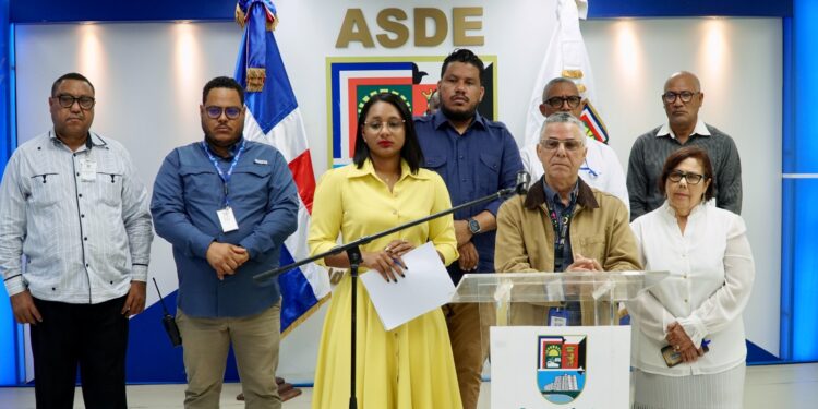 Ayuntamiento SDE compra flotilla de camiones para la recolección de basura en circunscripción 3