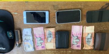 PN captura a dos hombres en flagrante delito después de atracar a dos mujeres en Cotuí