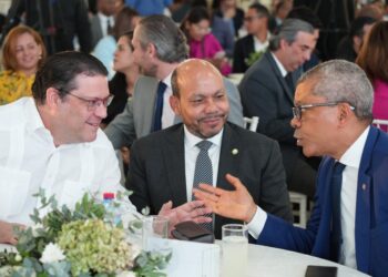 Sanz Lovaton destaca certificaciones OEA continúan en crecimiento