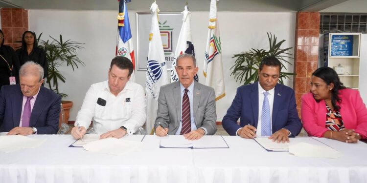 Alianza entre la Liga Municipal, Unicaribe y el ICE formará aspirantes a cargos municipales