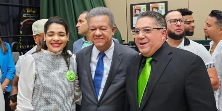 Seccional FP de Long Island y Juventud Pueblista realizan encuentro con Leonel Fernández
