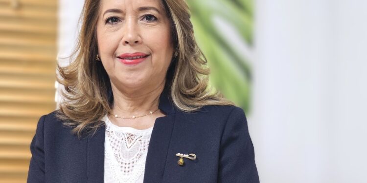 Designan economista Kathia Mejía directora ejecutiva de ECORED