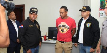 Se entrega hombre era buscado por homicidios de 2 vigilantes en estacionamiento SDN