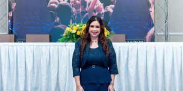 Marli Romero producirá la Alfombra de premios Glamour Music Awards