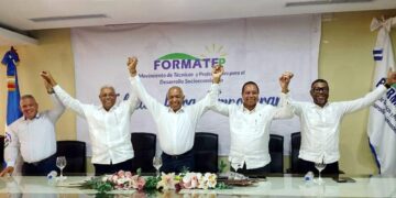 Equipo político de Porfirio Peralta y movimiento FORMATEP pasan apoyar a Bertico Santana