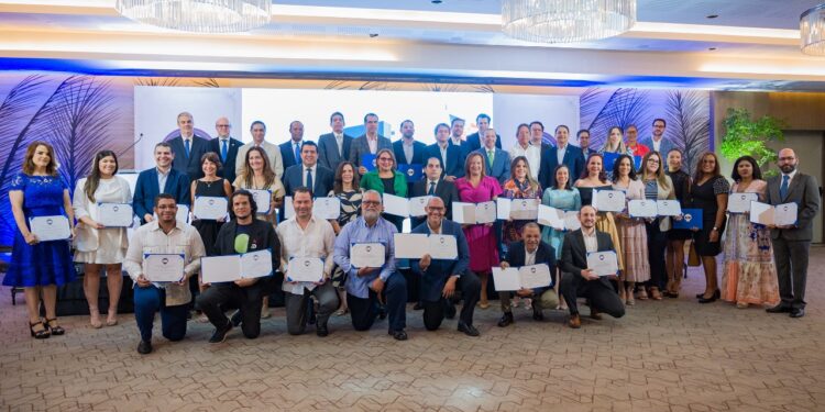 Adoexpo da a conocer entidades optan por premios Excelencia Exportadora 2023