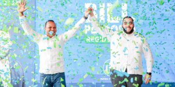 Bajo el lema “Merecemos Mucho Más” Bill Perdomo presenta precandidatura a regidor