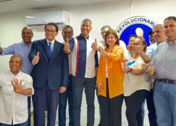 Vicepresidenta Raquel Peña visita local del PRM en Santiago para supervisar trabajos previos a convención interna